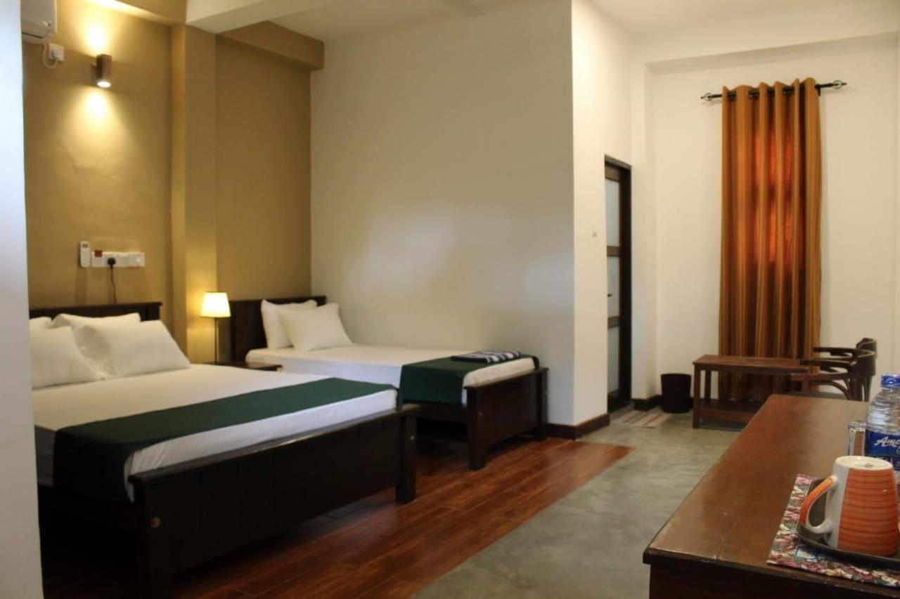 Forest Edge Villa Anuradhapura Exterior foto