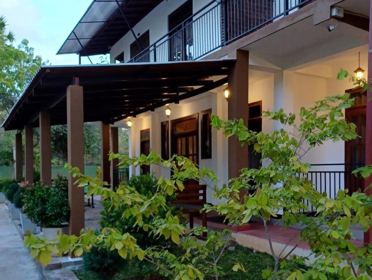 Forest Edge Villa Anuradhapura Exterior foto